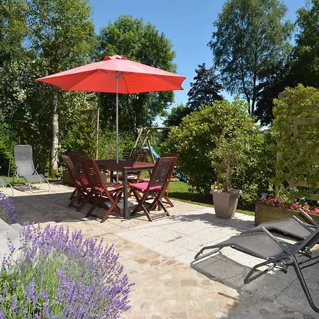 Charming Cottage, Thirimont, Cleaning Included * וואימס